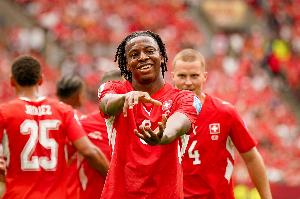 瑞士第二次在重大赛事中以小组头名出线,上次是2006年世界杯