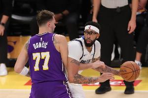 蜘蛛直播_蜘蛛免费NBA在线直播_蜘蛛足球无插件高清观看